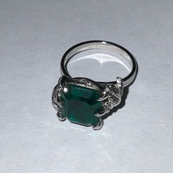 Vintage Sarah Coventry Green Emerald Style Ring - Picture 3 of 3
